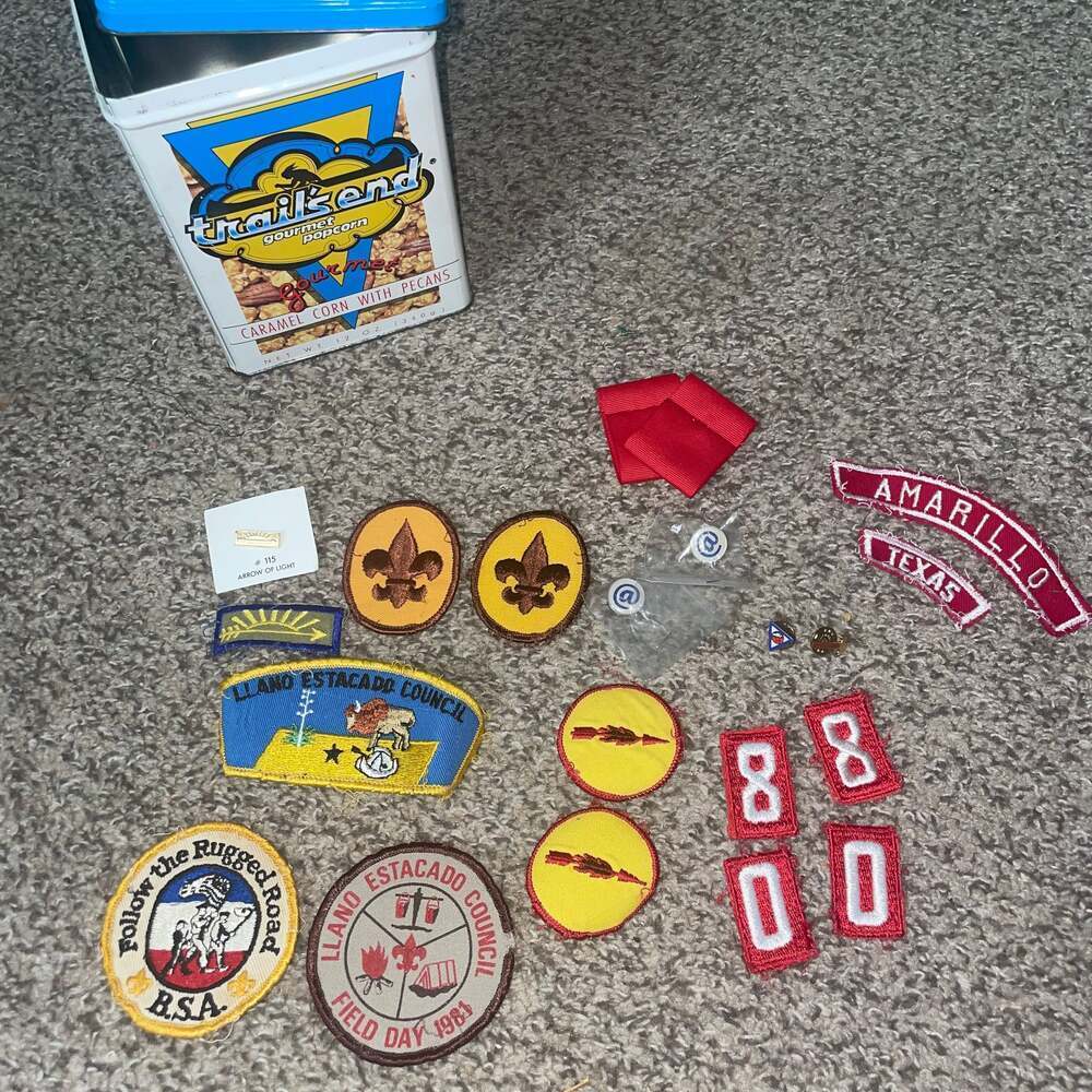 Vintage Boy Scout Patches Lot - Field Day 1981, BSA, Trail's End Tin - Picture 2 of 6
